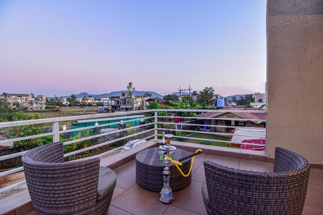 Lifeline Villas - Luxurious Taraangan 4bhk With Biggest Pool In * Lonavala