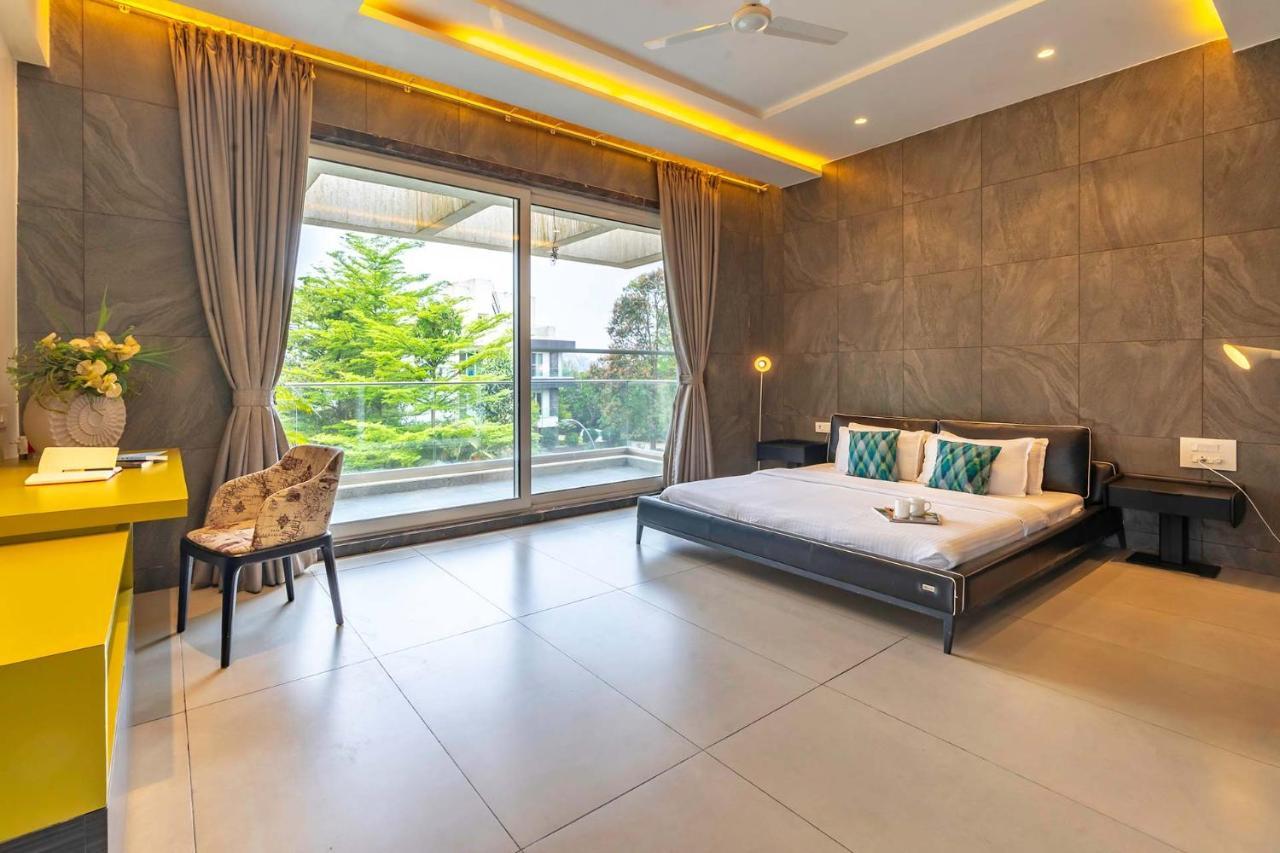 Stayvista's With Private Pool, Games & Terrace * Lonavala