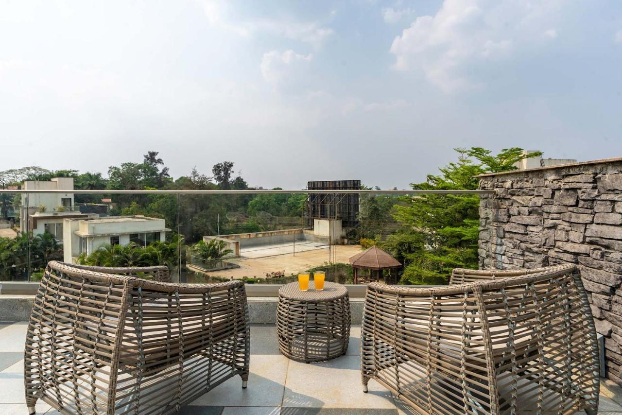 Stayvista's With Private Pool, Games & Terrace * Lonavala