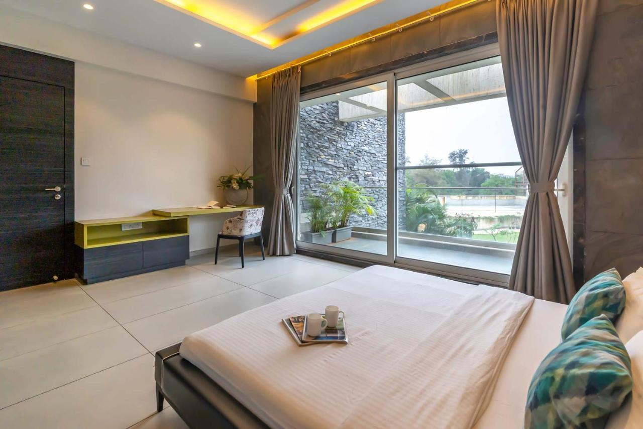 Stayvista's With Private Pool, Games & Terrace Villa *