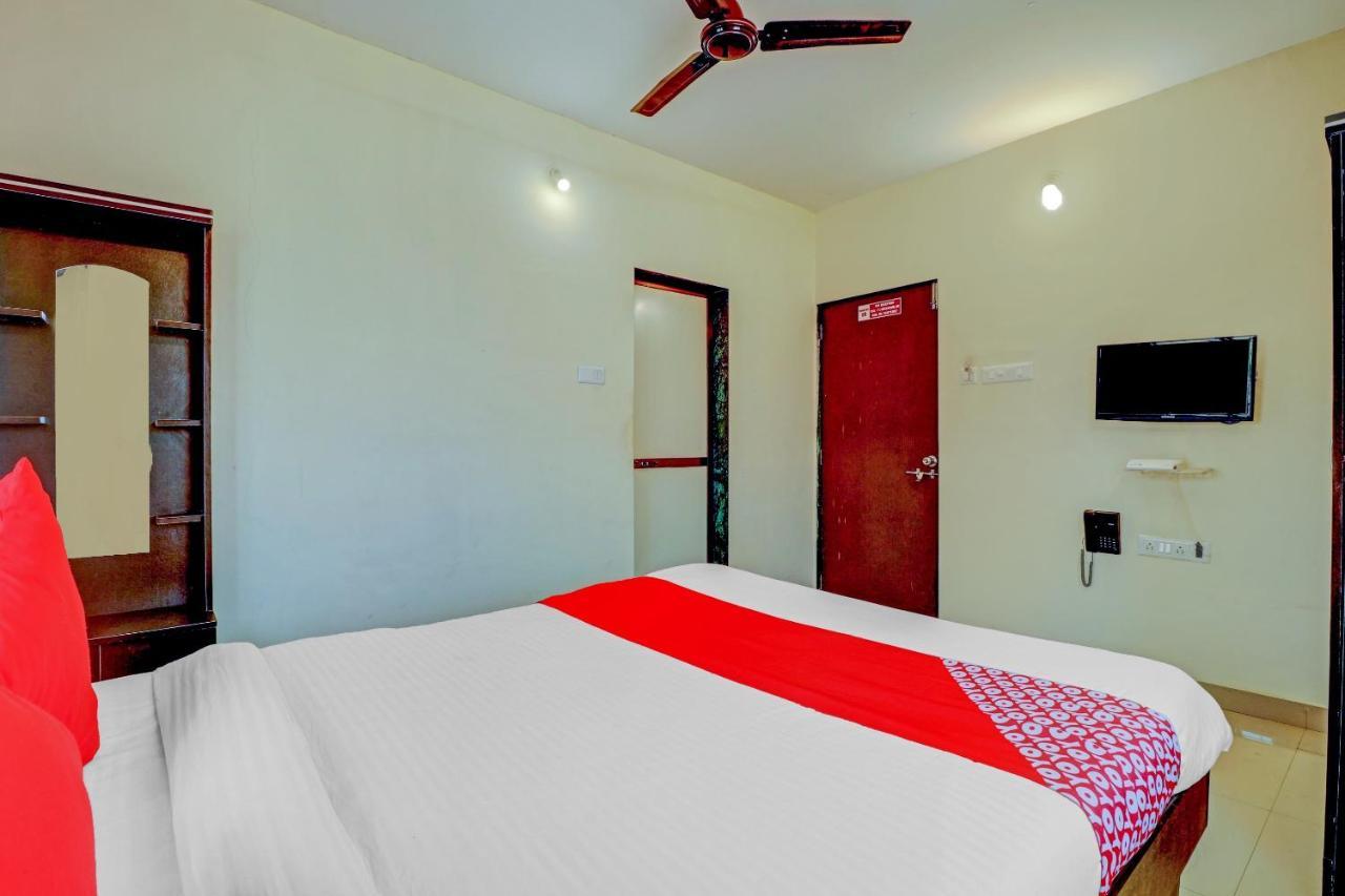 Oyo 78572 Seven Hills Hotel 3*