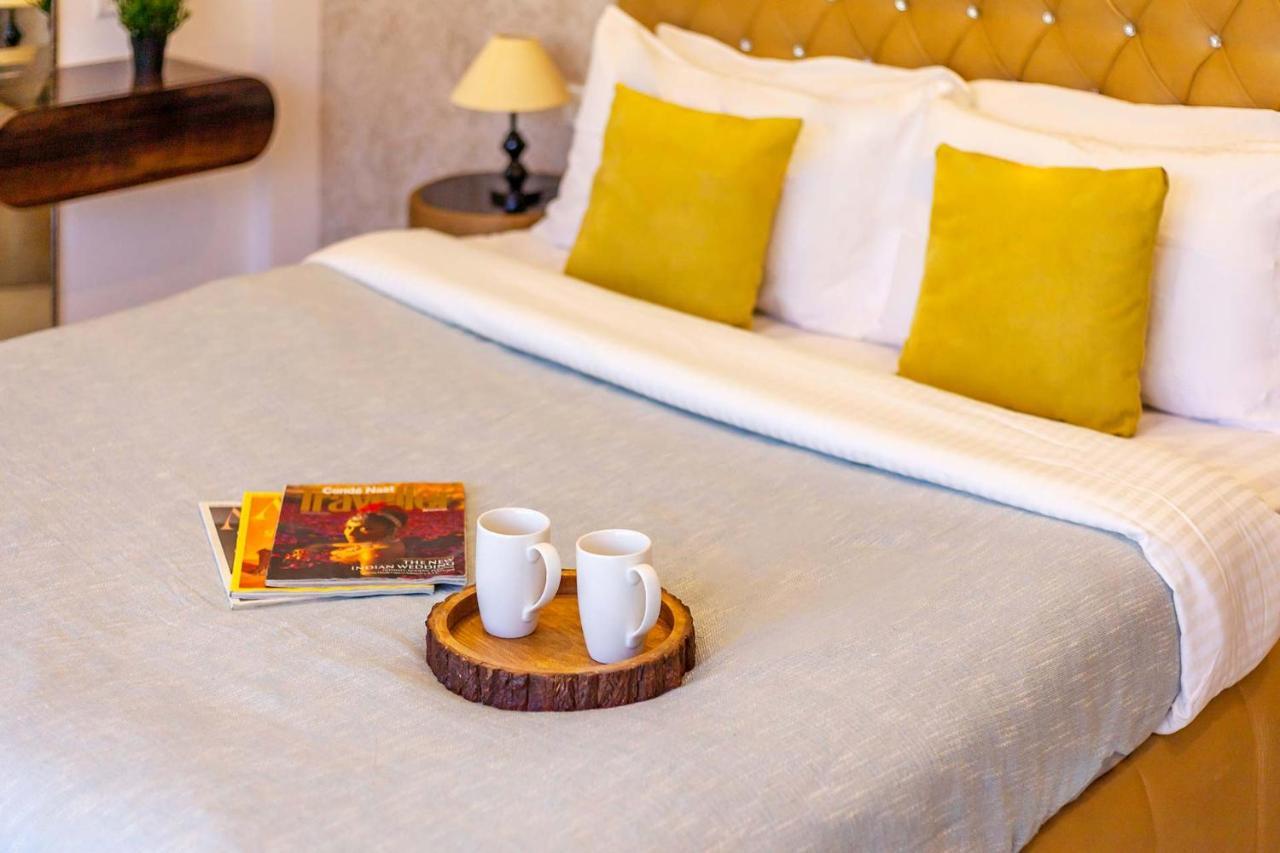 Stayvista's Lazy Daze With Pool And Mountain Views * Lonavala