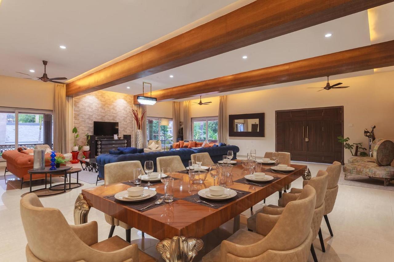 Stayvista's The Cincin With Elegant Rooms, Snooker Table, Pool, Scenic View, And Jacuzzi