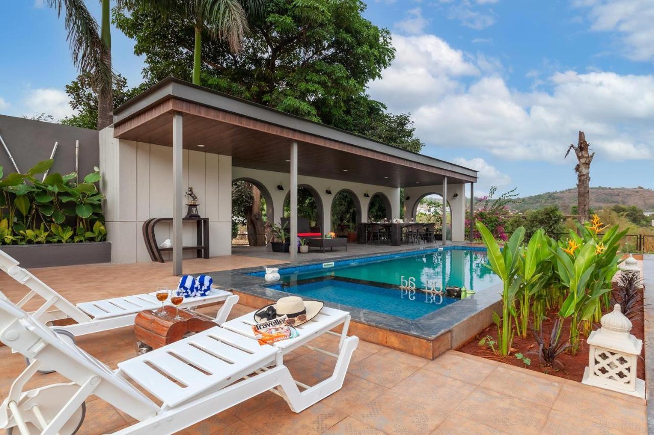 Stayvista's The Cincin With Elegant Rooms, Snooker Table, Pool, Scenic View, And Jacuzzi