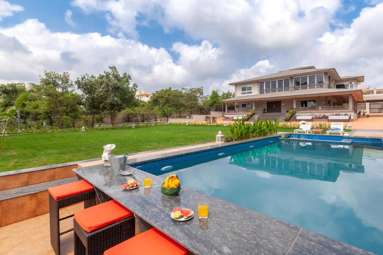 Stayvista's The Cincin With Elegant Rooms, Snooker Table, Pool, Scenic View, And Jacuzzi *