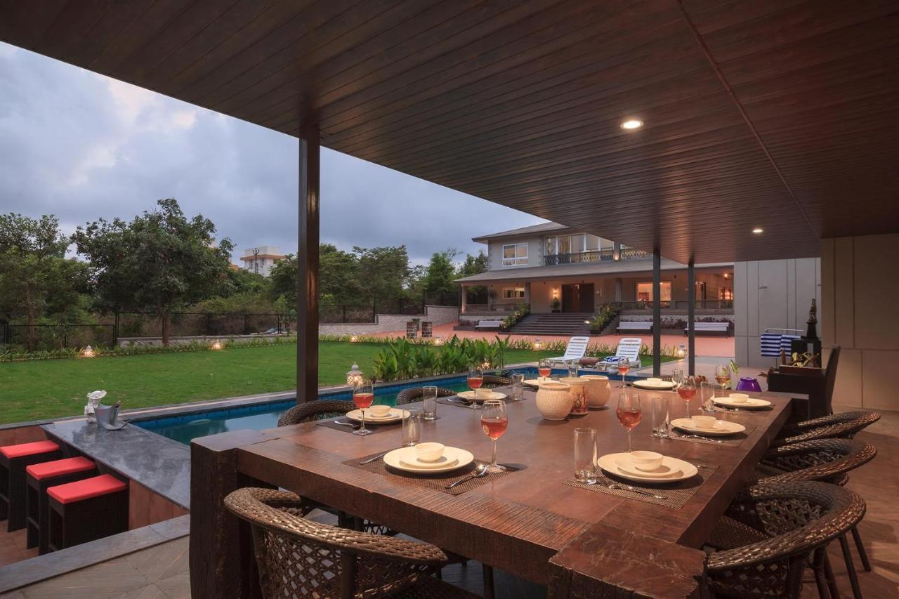 Stayvista's The Cincin With Elegant Rooms, Snooker Table, Pool, Scenic View, And Jacuzzi * Lonavala