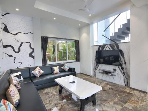 Villa Tbd 5bhk *