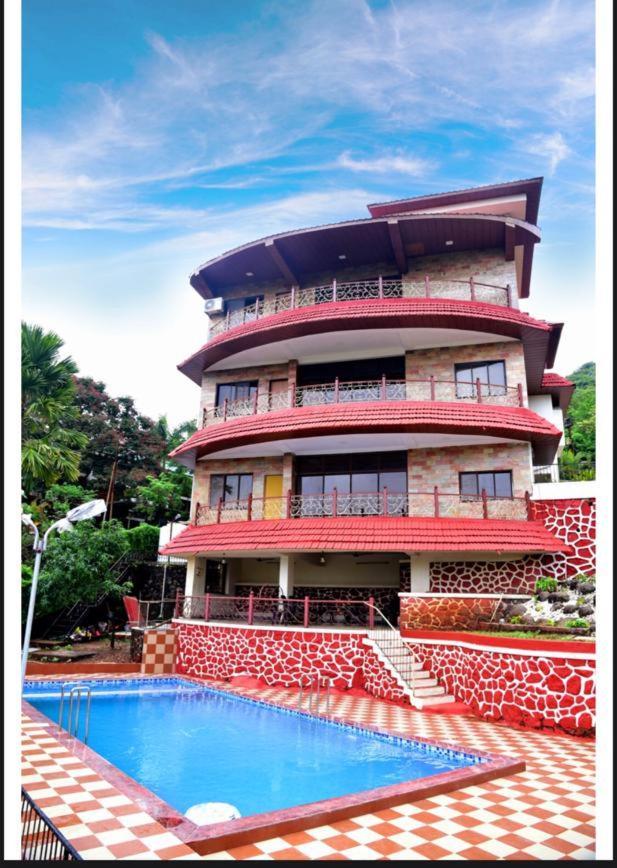 Adan Villa * Lonavala