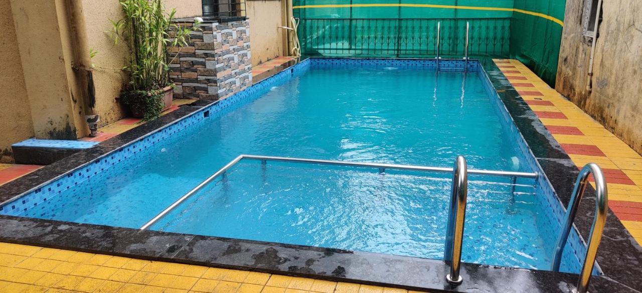 Maharaja Family Guest house *