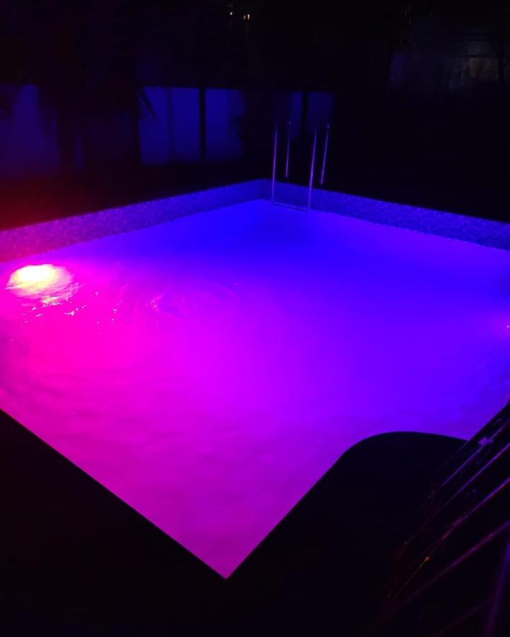 Villa The Perfect Stays- Lal Mahal With Disco Pool