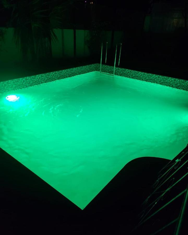 Villa The Perfect Stays- Lal Mahal With Disco Pool Lonavala