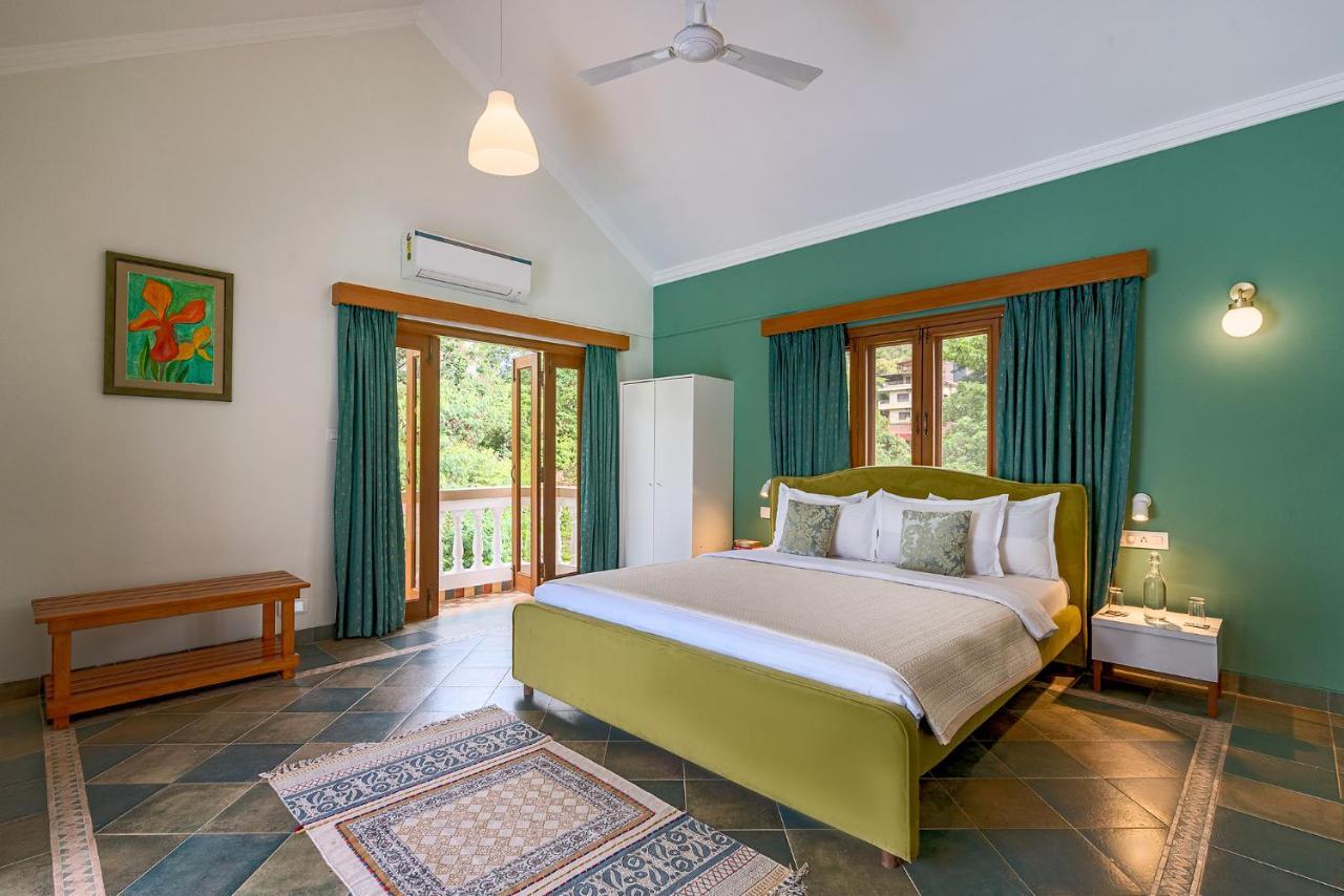 Villa Saffronstays Windermere, - Luxury With Heated Pool, Projector And Indoor Games *