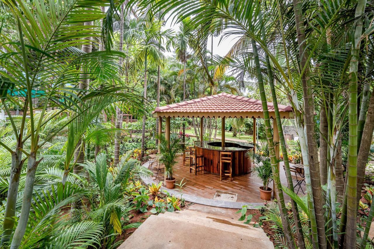 Saffronstays Windermere, - Luxury With Heated Pool, Projector And Indoor Games Lonavala