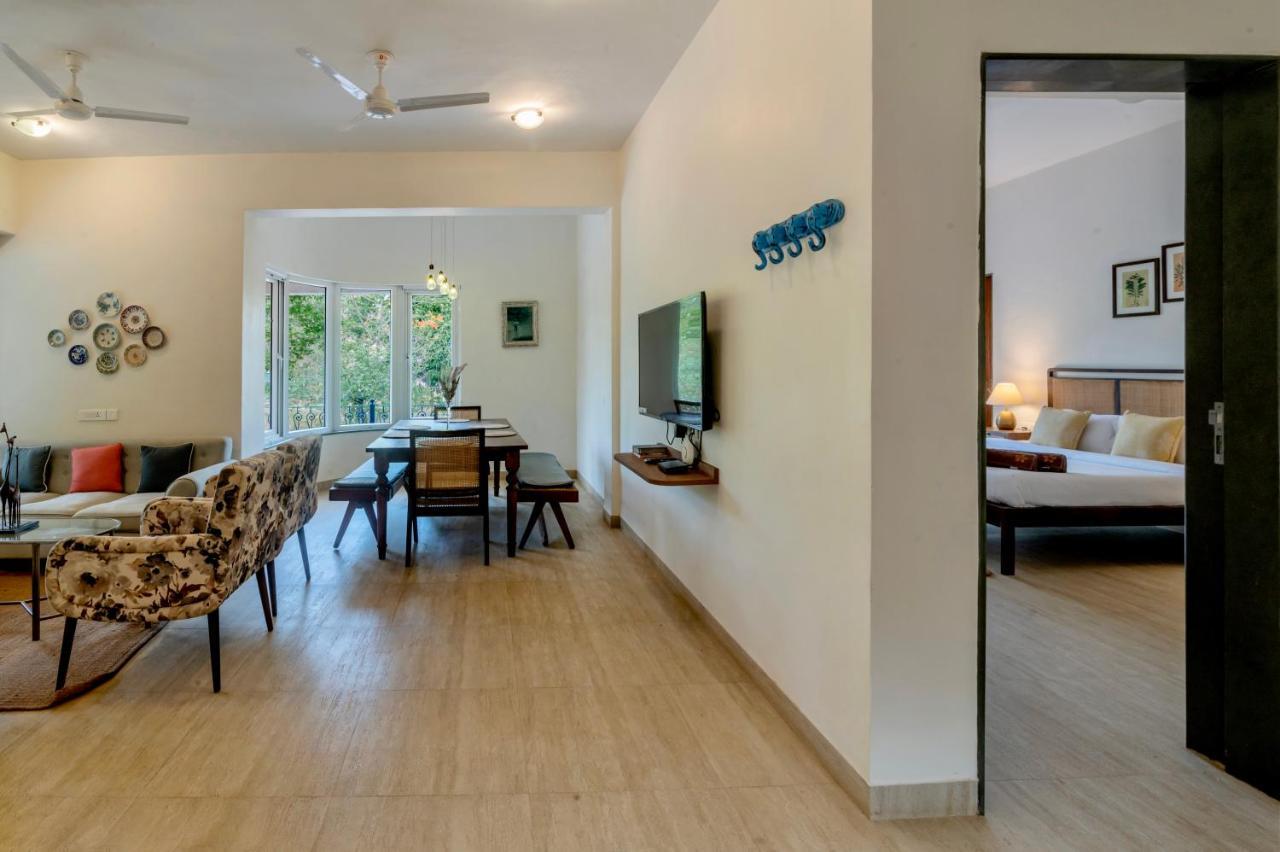 Villa Saffronstays Boulevard Stonehouse - Pool With Mountain Views Lonavala