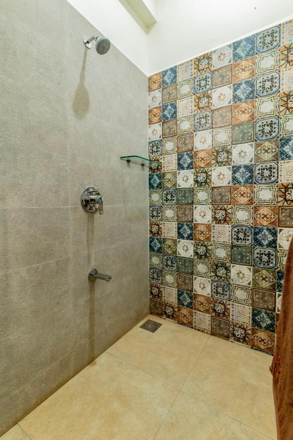 Saffronstays Boulevard Stonehouse - Pool With Mountain Views *