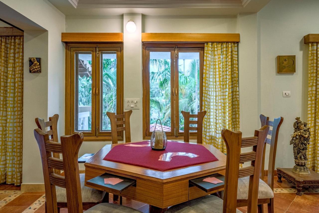 Saffronstays Windermere, - Luxury With Heated Pool, Projector And Indoor Games