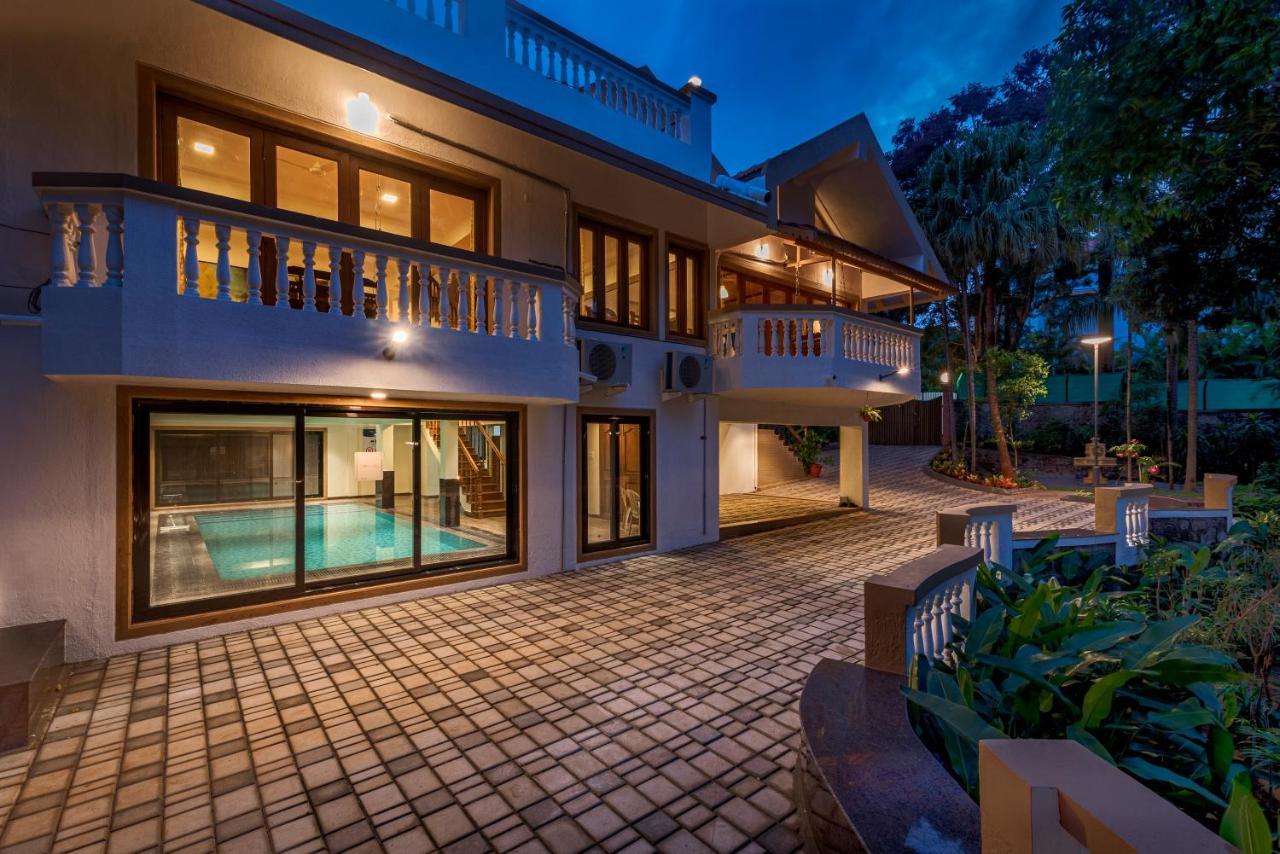 Villa Saffronstays Windermere, - Luxury With Heated Pool, Projector And Indoor Games *