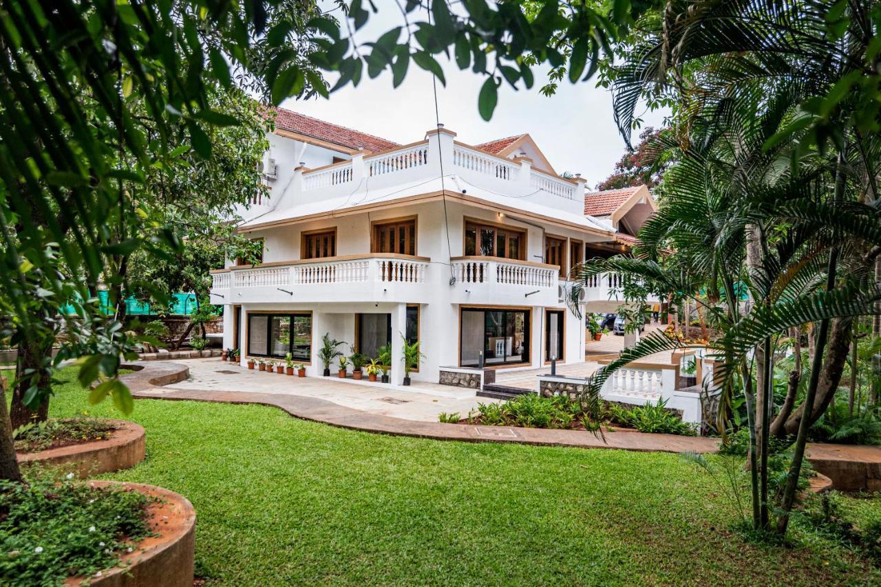 Saffronstays Windermere, - Luxury With Heated Pool, Projector And Indoor Games Lonavala