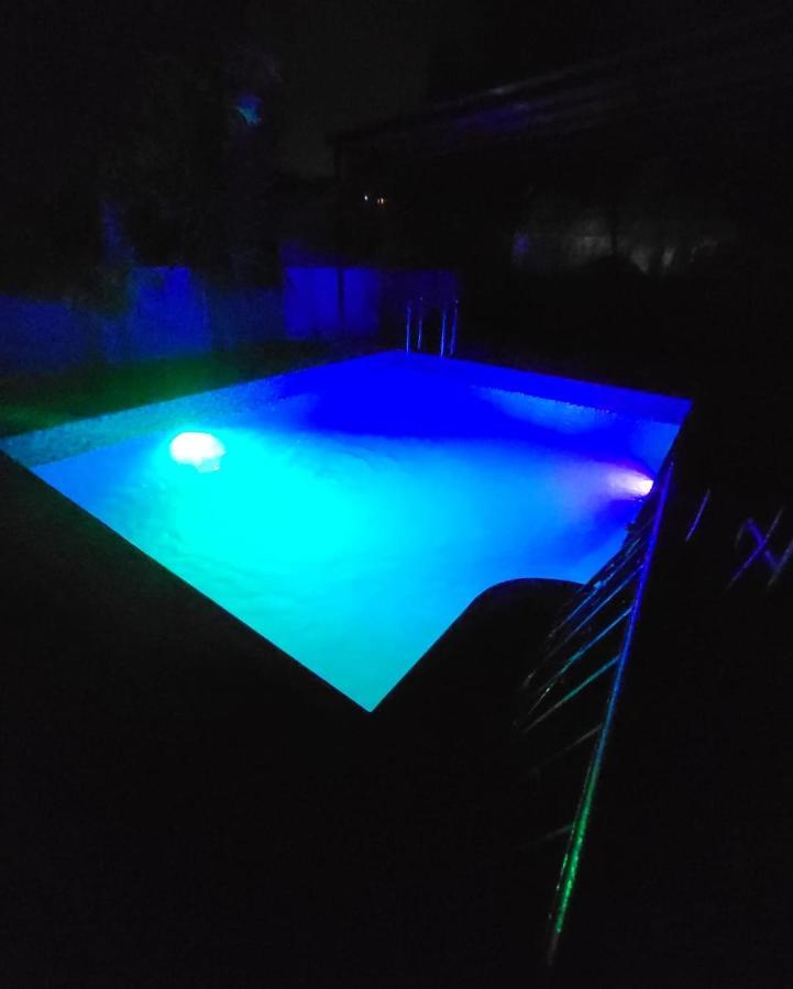 The Perfect Stays- Lal Mahal With Disco Pool * Lonavala
