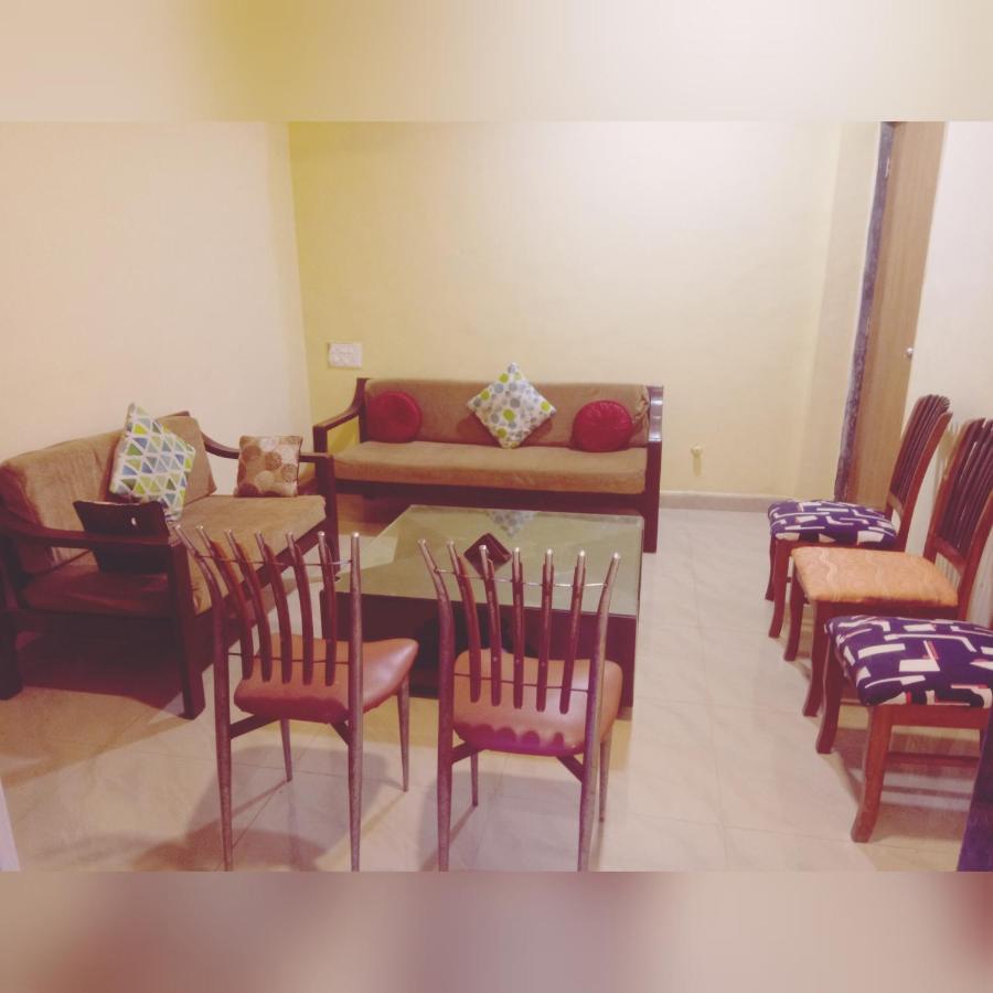 Bollywood Villas *