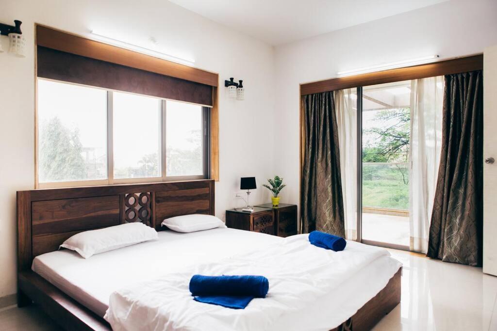 Unit 4 By Red Stone Villas Lonavala