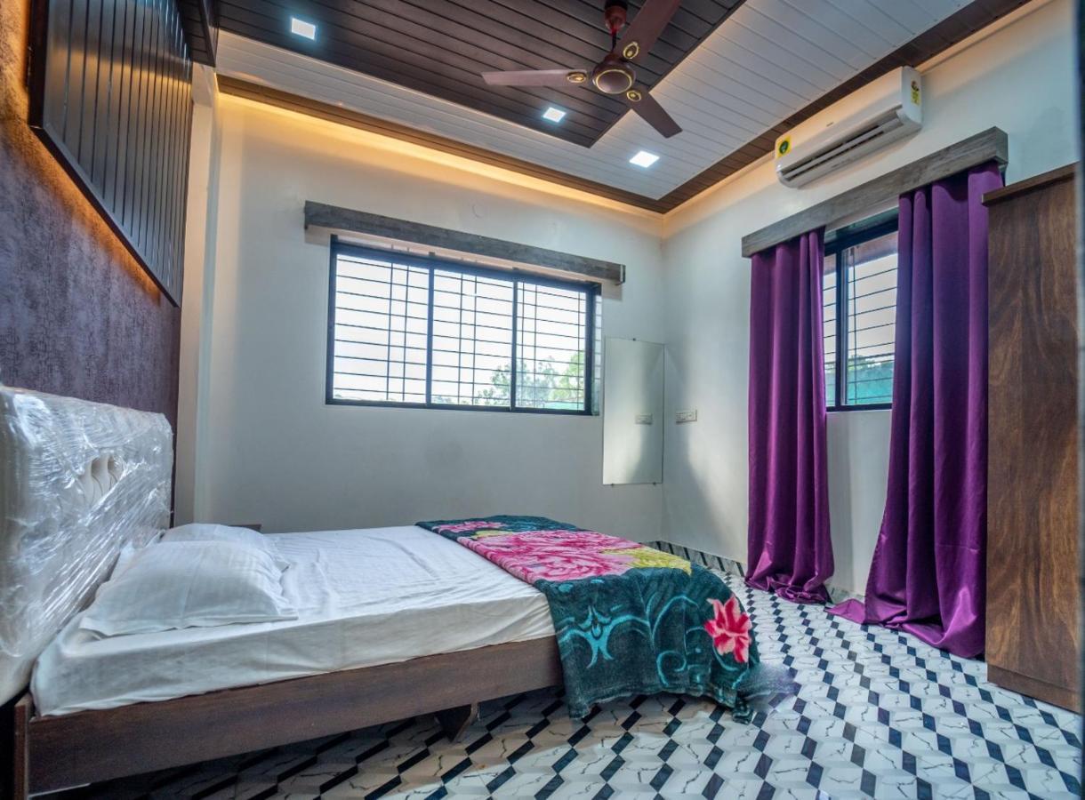 Chand 4bhk