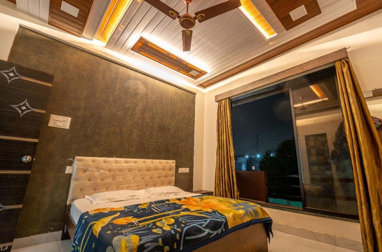 Chand 4bhk