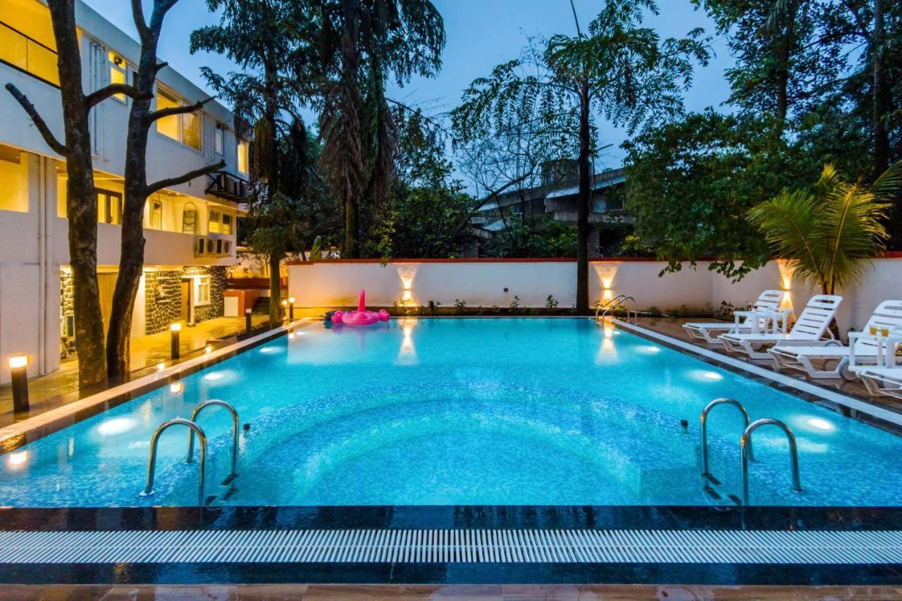 The Grey Medley: Mediterranean Oasis With Pool And Gazebo Villa Lonavala