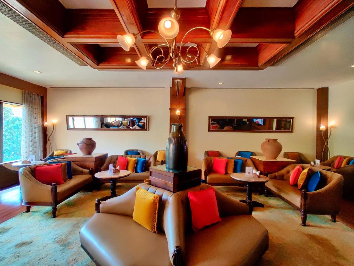 Fariyas Resort