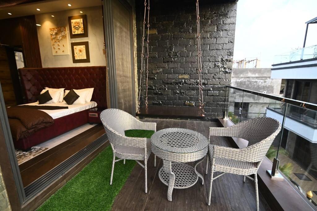 Villa 12bhk Pool Meadows-nest By The Rentalgram Lonavala