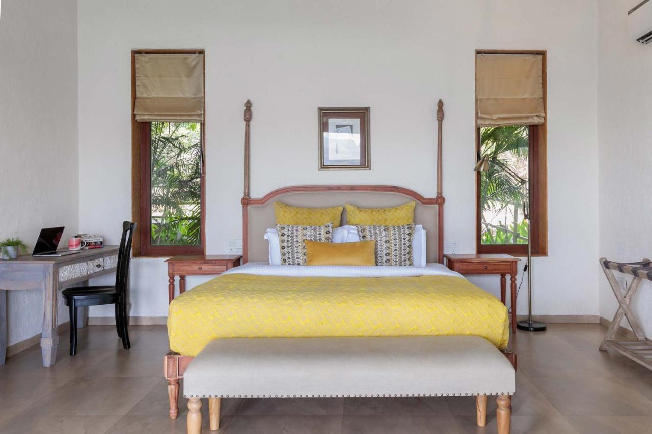 Mawi Infinitty By Stayvista - A Lake-view With An Infinity Pool For A Luxurious Villa *