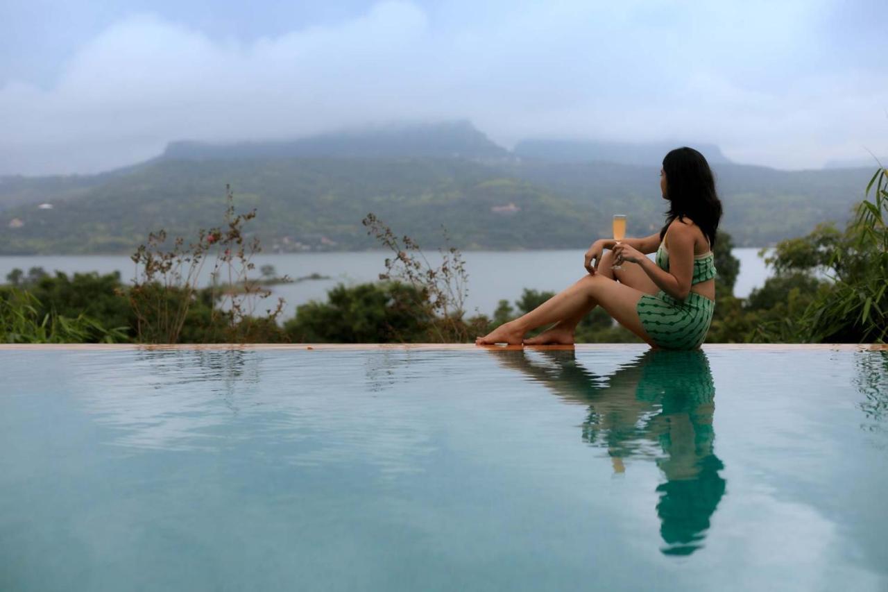Mawi Infinitty By Stayvista - A Lake-view With An Infinity Pool For A Luxurious Villa Lonavala