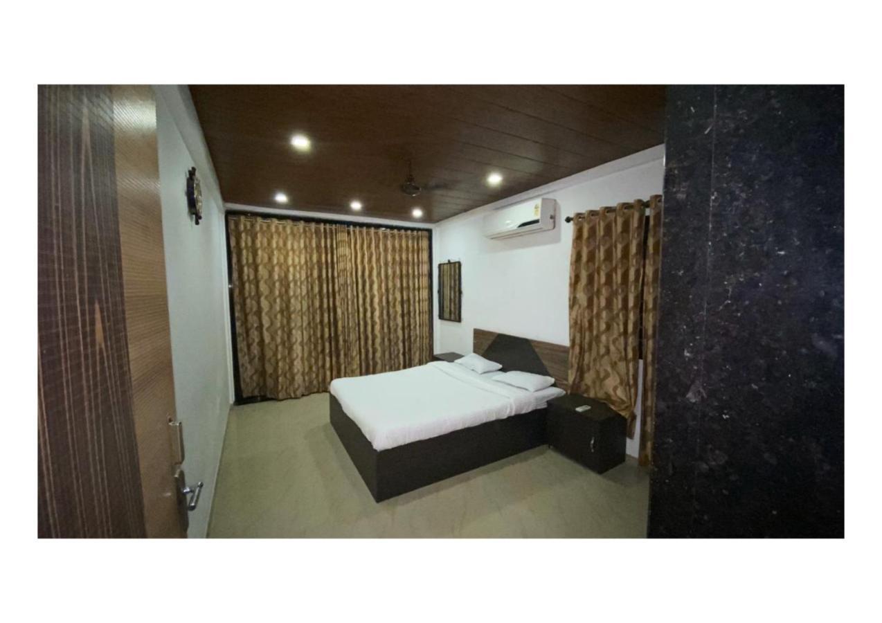 Villa Mount Castle 5bhk