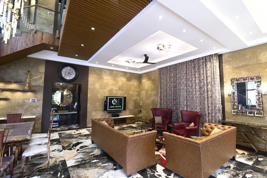 12bhk Pool Meadows-nest By The Rentalgram *