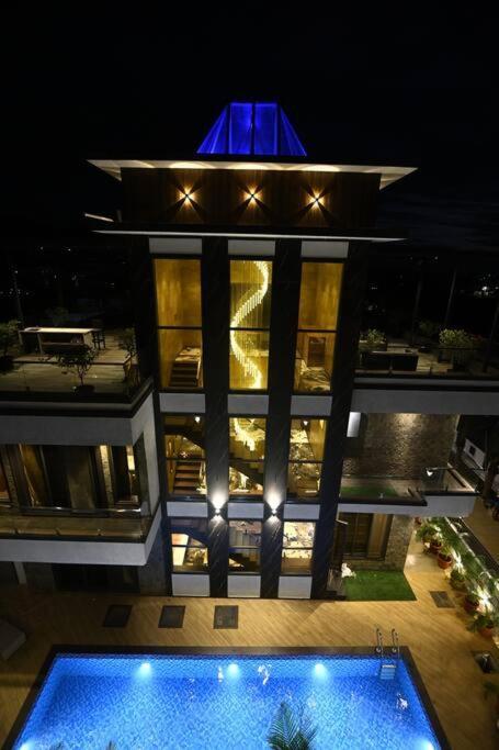 Villa 12bhk Pool Meadows-nest By The Rentalgram Lonavala
