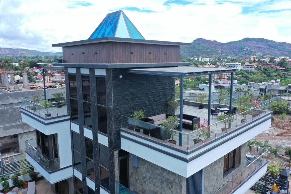 12bhk Pool Meadows-nest By The Rentalgram Villa
