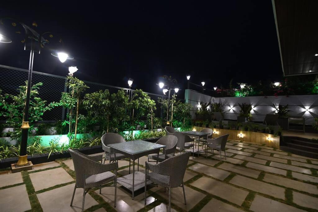 Villa 12bhk Pool Meadows-nest By The Rentalgram *