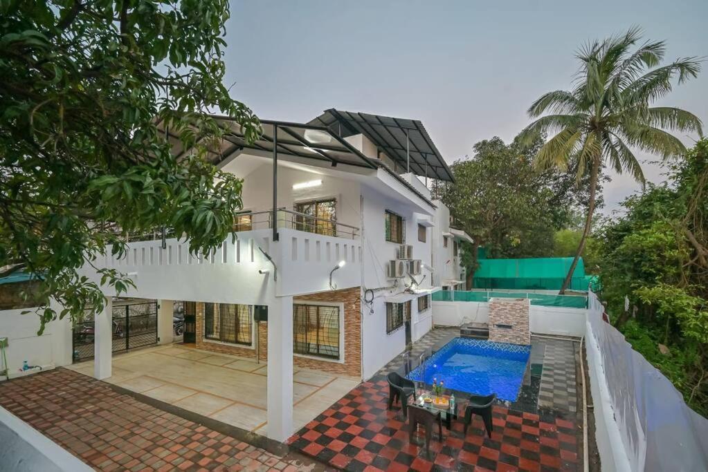 Brookside Private Pool 4bhk *