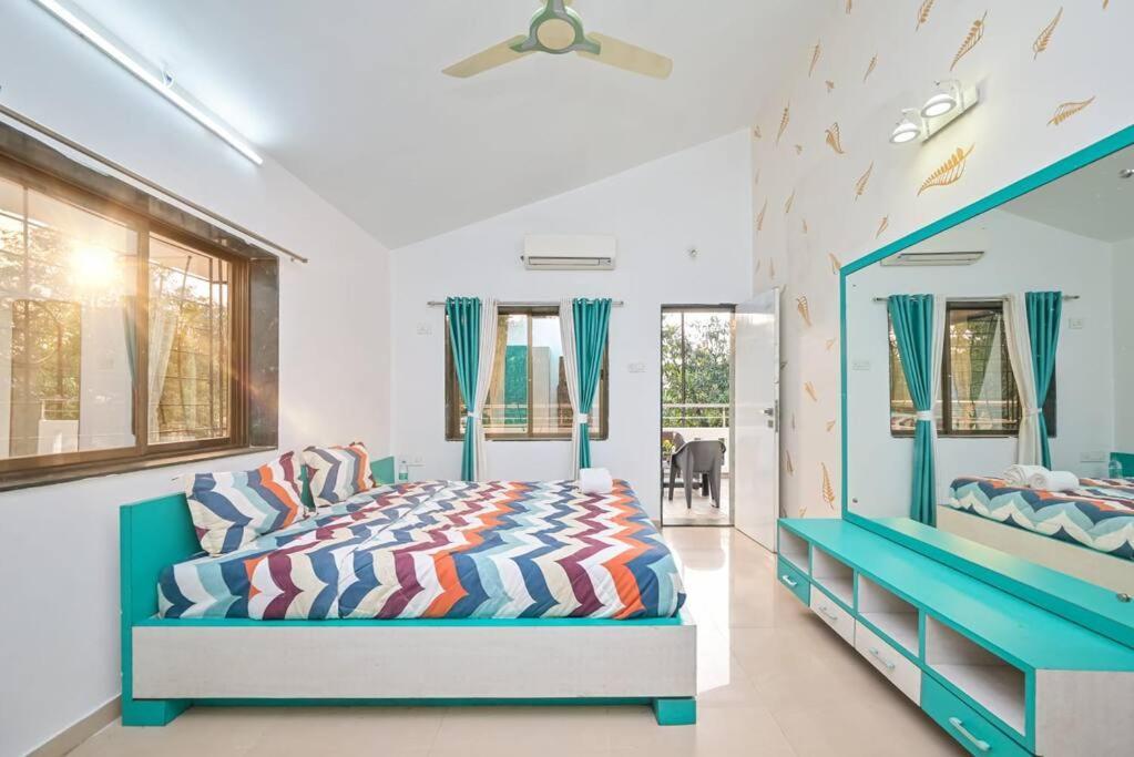 Villa Brookside Private Pool 4bhk Lonavala