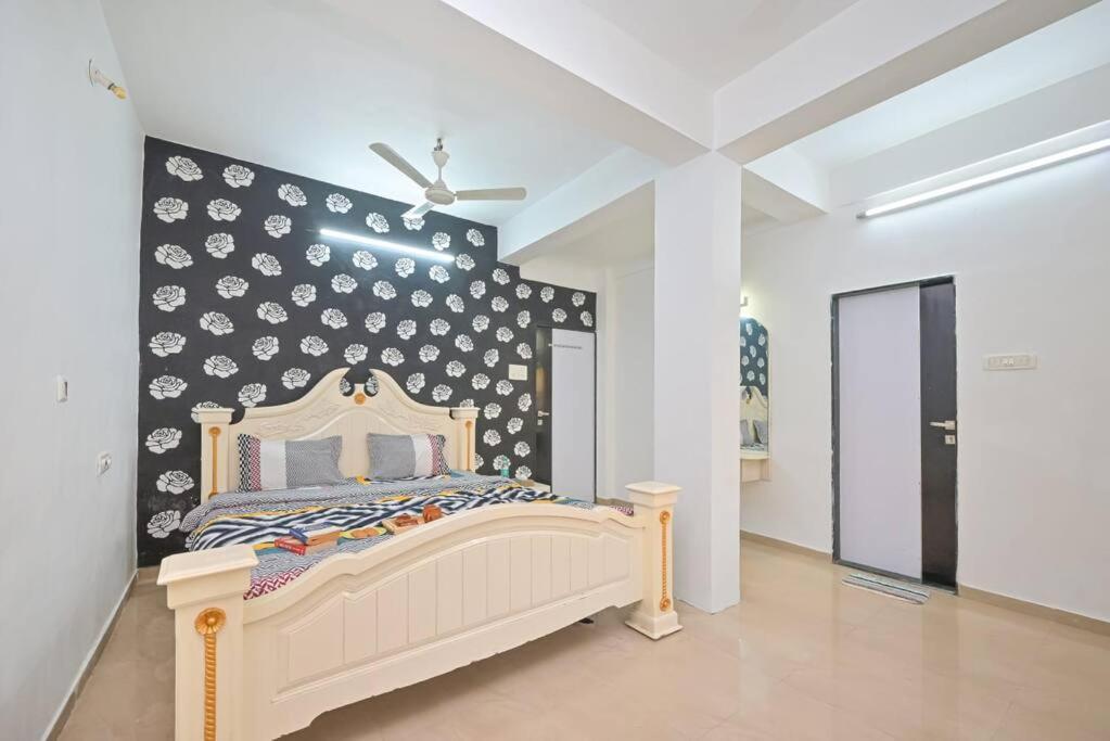 Brookside Private Pool 4bhk * Lonavala