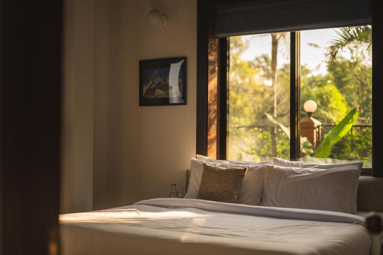 Villa Saffronstays Uno Crest, - 4 Bdr Artistically Decorated Near Bhushi Dam Lonavala