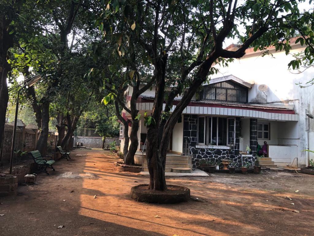 Silver Oaks Villa