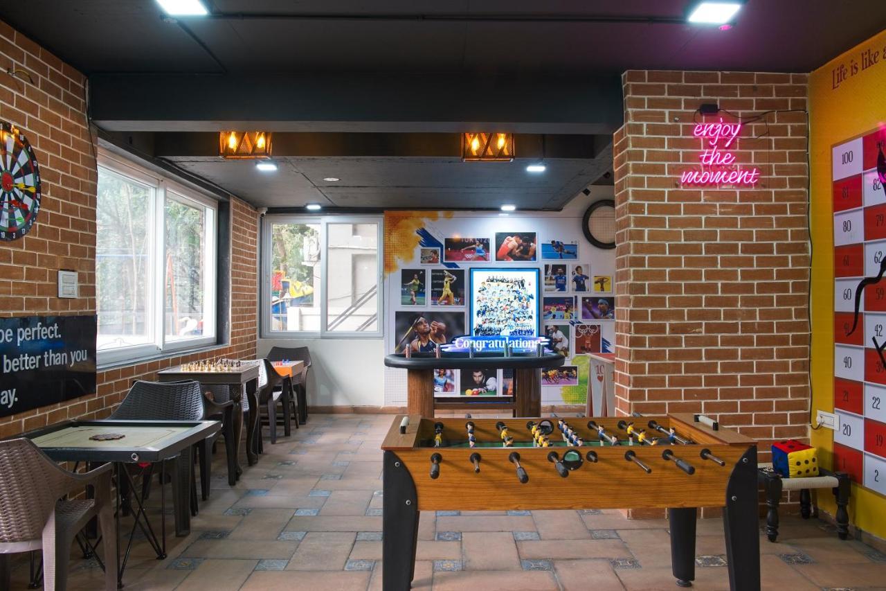 Saffronstays The Fusion, - Pool With Hip Interiors And Indoor Games * Lonavala