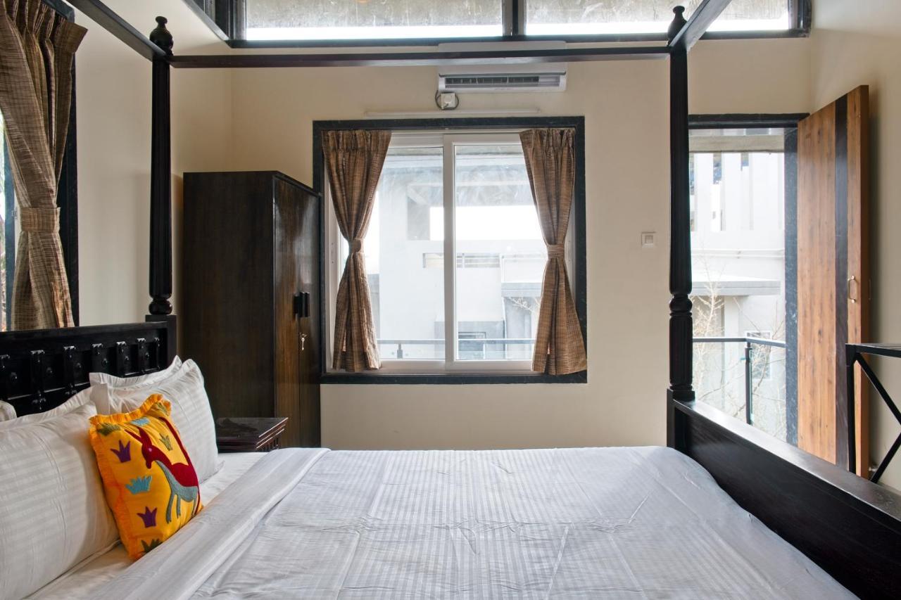 Saffronstays The Fusion, - Pool With Hip Interiors And Indoor Games Villa