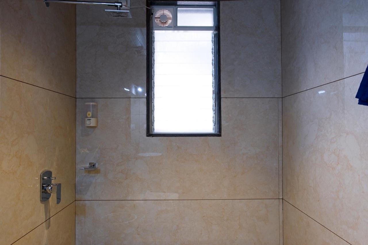 Saffronstays The Fusion, - Pool With Hip Interiors And Indoor Games *