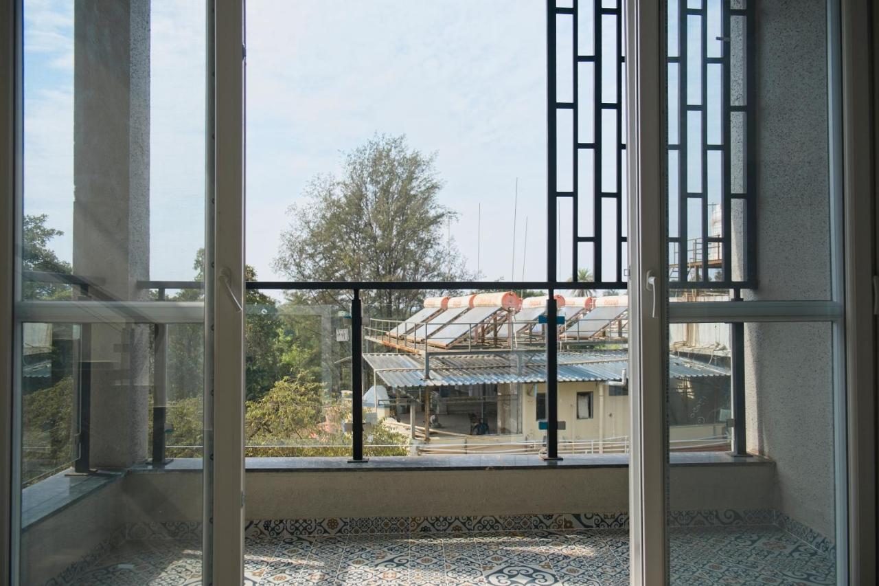 Saffronstays The Fusion, - Pool With Hip Interiors And Indoor Games *
