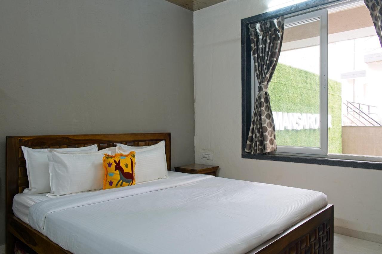 Saffronstays The Fusion, - Pool With Hip Interiors And Indoor Games * Lonavala