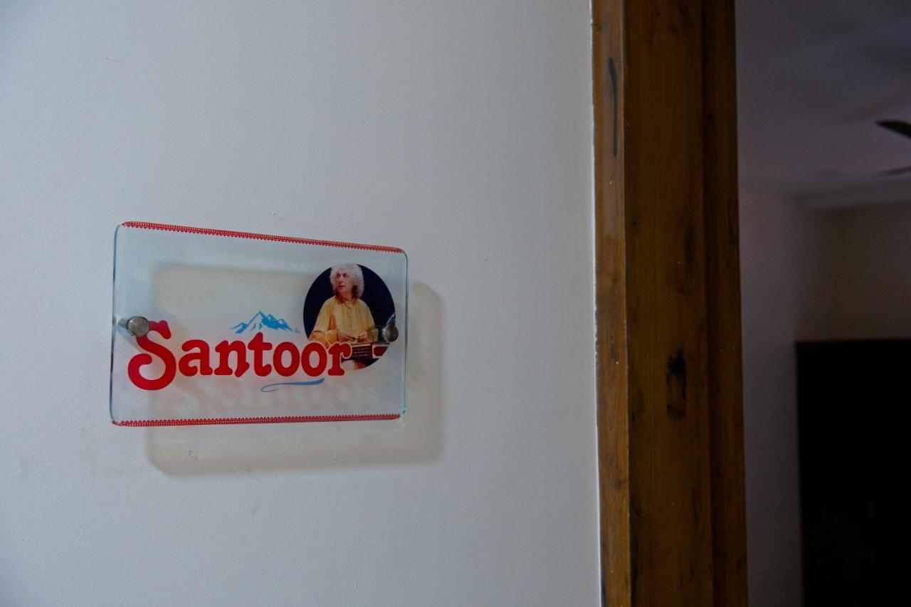 Saffronstays The Fusion, - Pool With Hip Interiors And Indoor Games Lonavala