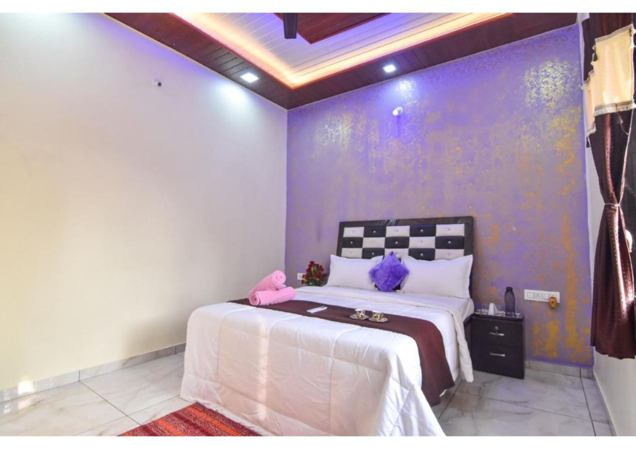 Villa Bozeman 4bhk *