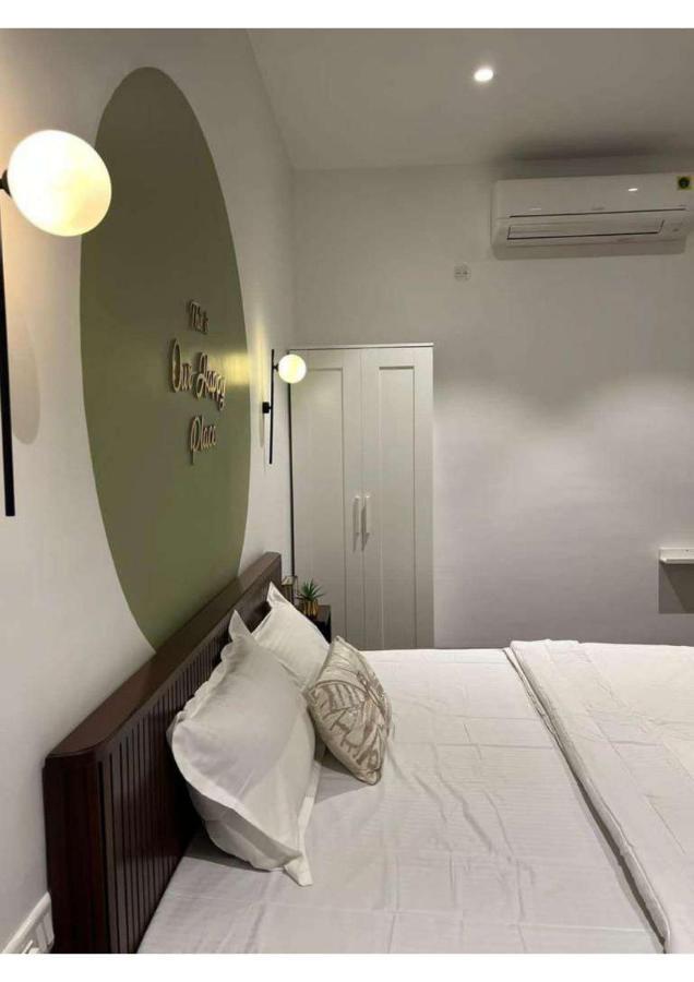 Grey Pure Veg 4bhk Villa Lonavala